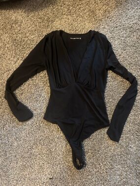 Abercrombie & Fitch Black Long-Sleeve V-Neck Bodysuit